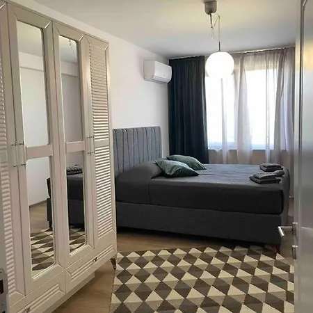 хранова Apartment